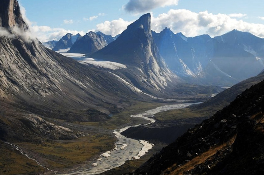9 самых грандиозных скал мира