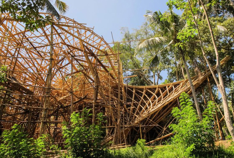 Бамбуковая архитектура: инженеры нарушают законы физики