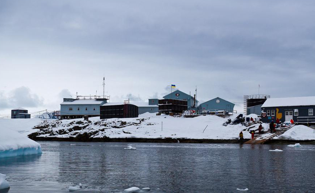 Антарктида: тайны скрытые под льдами континента