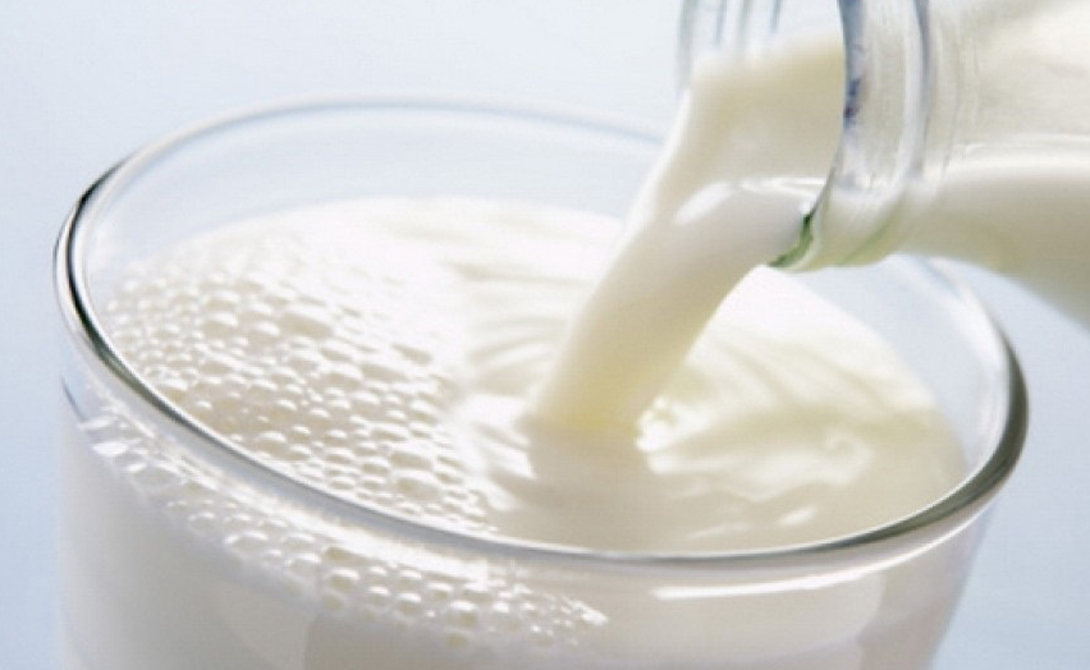 Вредные и даже опасные добавки, которые нашли в молоке