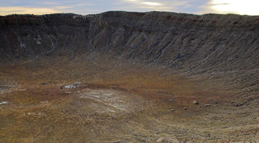 7 разрушительных метеоритов, которые оставили следы на территории России