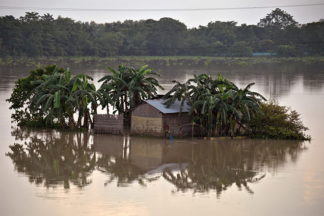 Бандгладеш, Индия и Непал уходят под воду: планета сошла с ума!