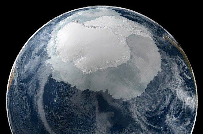 Аномалия в Антарктиде: что скрывает гигантский 600 километровый кратер