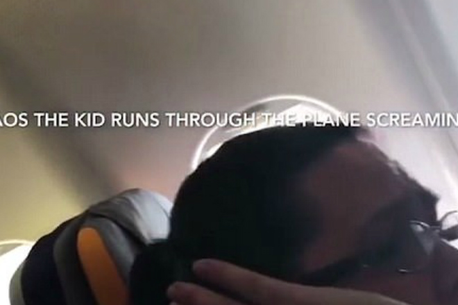 Ребенок кричал весь полет и свел самолет с ума