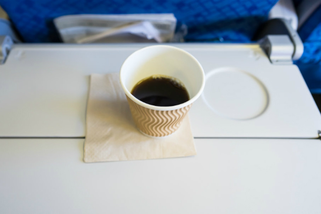 Хитрый способ убрать плохой запах: им пользуются в самолетах