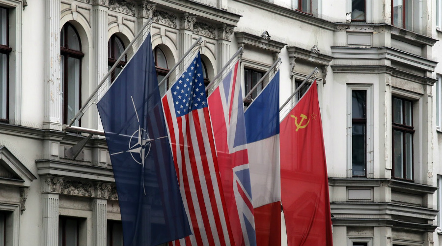 Как СССР вступал в НАТО