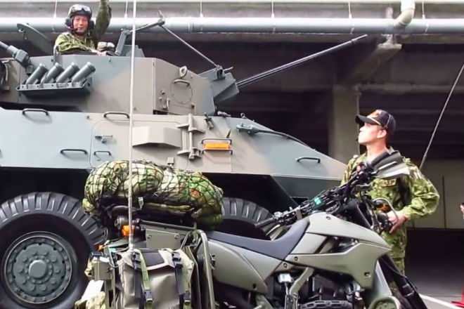 Японский мотоспецназ: тренировки воинов Микадо сняли на видео