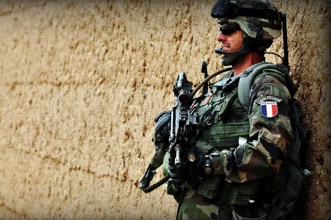 Краповые береты против французского легиона: кто сильнее