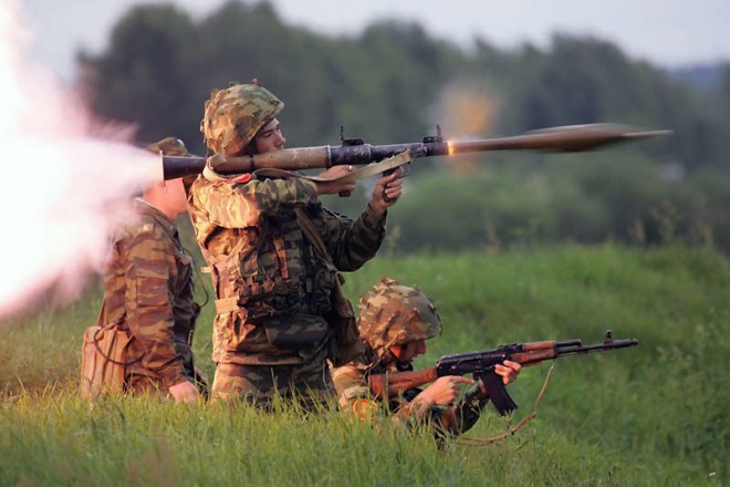 Стрельба из гранатомета: реальные учения с боевыми снарядами