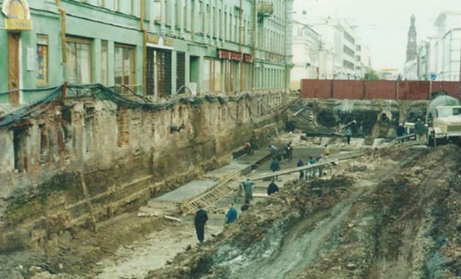 Почему Москву закопали под землю