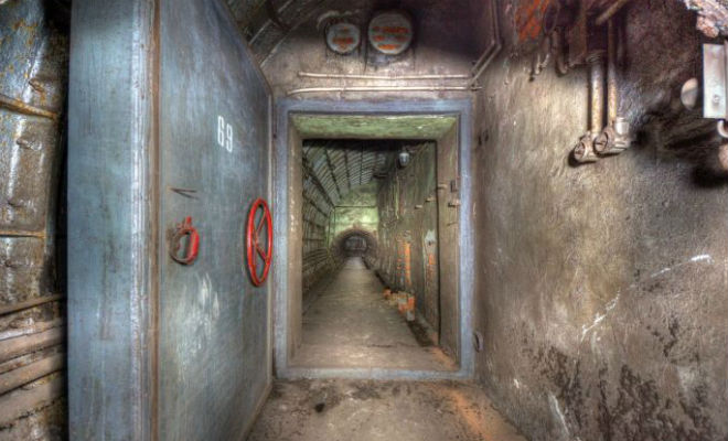 Скрытые убежища СССР: поисковик нашел вход в секретные подземелья