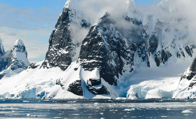 Ученые из НАСА просветили Антарктиду из космоса и показали толщину льда