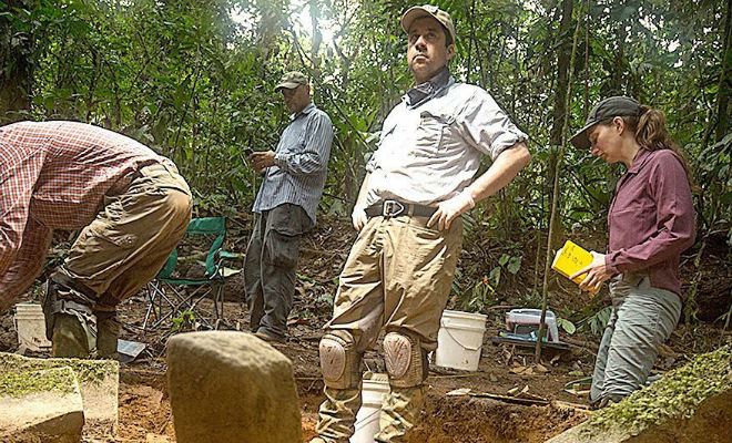 Археологи углубились в чащу джунглей и нашли артефакты неизвестных культур