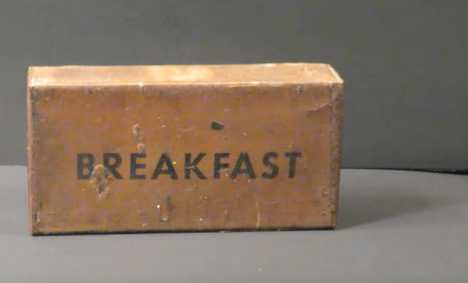 Завтрак из окопа: распаковываем паек солдата из 1945 года