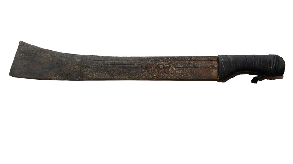 Хинша
Проект «Мачете», как объясняет его автор, в первую очередь описывает эти большие ножи как один из базовых инструментов, а не как оружие.
