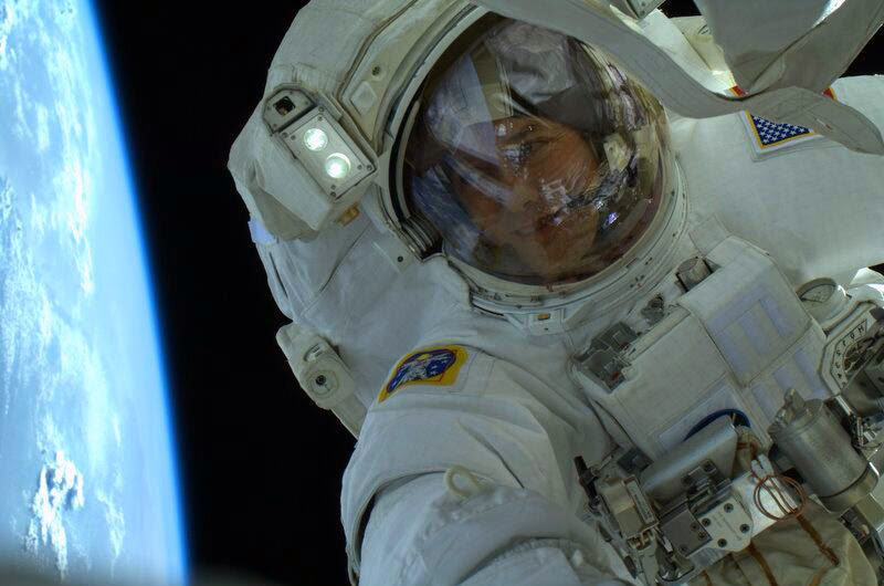 Астронавт НАСА и авиационный инженер Томас Машберн выложил это фото в своем твиттере 13 мая 2013 года во время своей последней миссии на МКС.