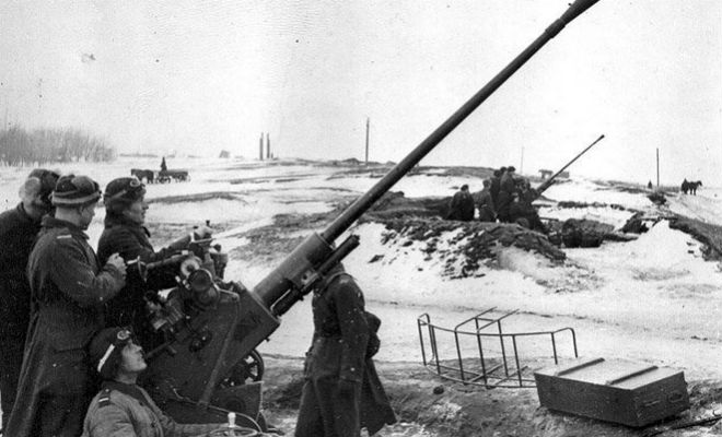Накрыл семь танков из одной зенитки: удивительный выстрел солдата Красной Армии